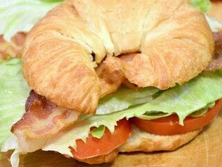 Croissant BLT
