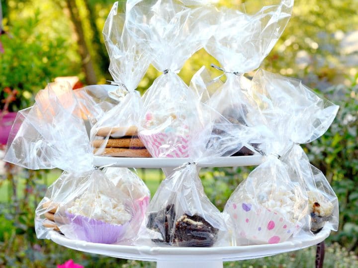 This easy-to-make Unicorn Popcorn recipe is perfect for birthday parties or any celebration. Made with popcorn, white chocolate, and your favorite sprinkles. This easy unicorn popcorn recipe is great for celebrations and bakes sales.