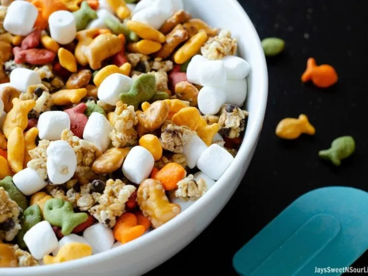 Goldfish crackers are my go-to! My families favorite on the go trail mix is sweet and oh so delicious. Try this Goldfish Trail Mix and take it on the go with your family to theme parks, parks, or your back yard.