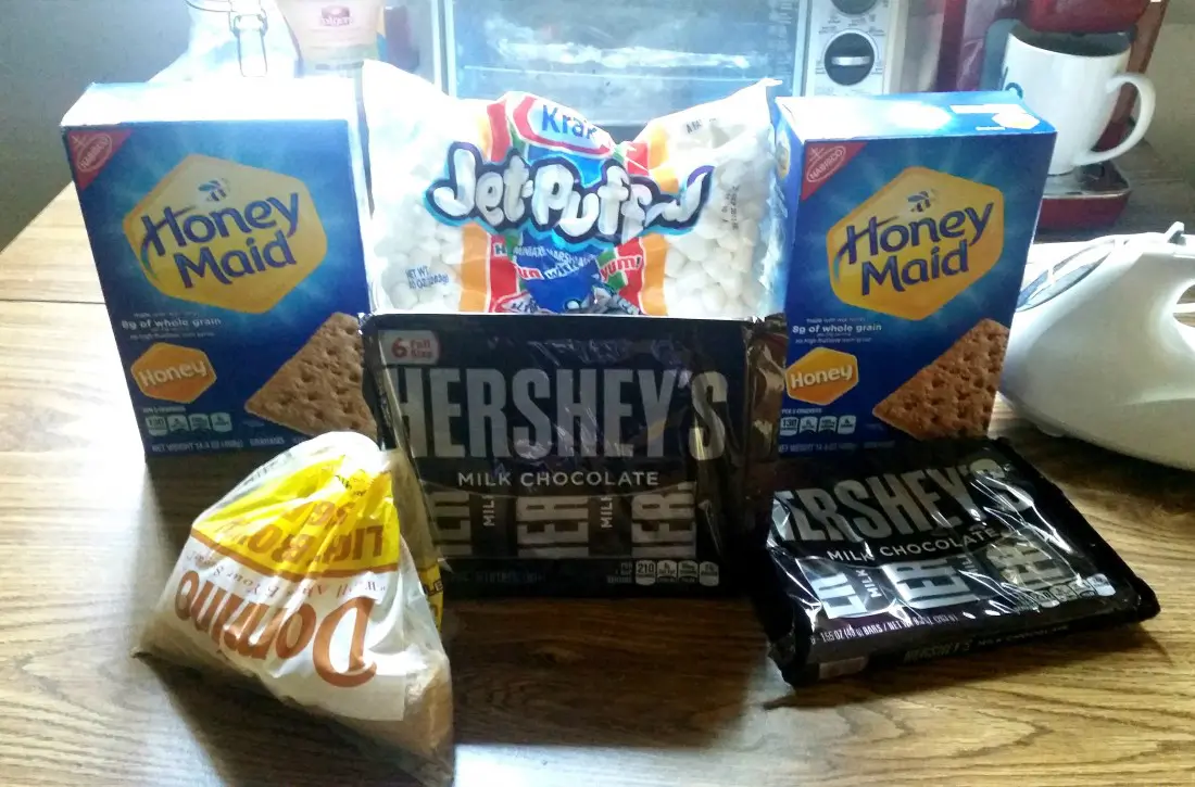 Learn how I am creating memorable meals with the Samsung Freestanding Dual Door Electric convection range. We love using our Samsung Convection Range to make smores bites, grab this easy recipe below!