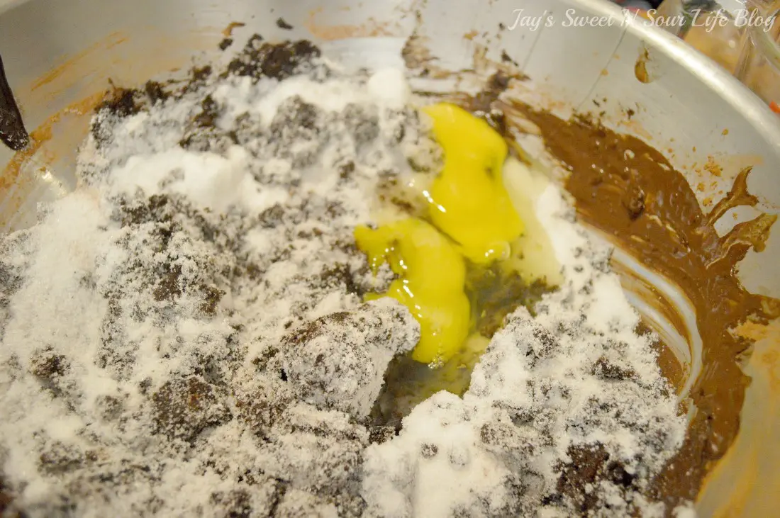 fudgy brownie cheesecake egg. Decadent made from scratch fudgy brownies smothered with a creamy cheesecake filling. These easy to make fudgy cheesecake brownies are moist and full of decadent chocolate flavor.