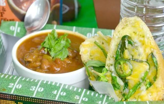 cropped-Cheesey-Spinach-Jalapeno-Garlic-Bread-Hero-Pinterest.jpg