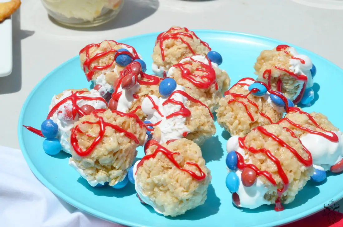 Skittles 4th of July Ideas table 5