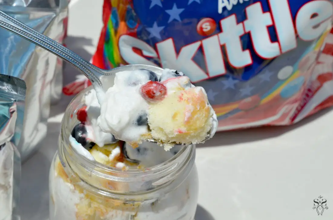 Skittles 4th of July Ideas table 8