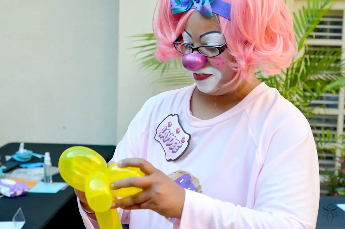 Get ready for the night of your life with this beautiful and elegant pajama glam 2016 party. Hosted by the Tigerlily Foundation Founder Maimah, who is committed to educating young women around the world about breast cancer.