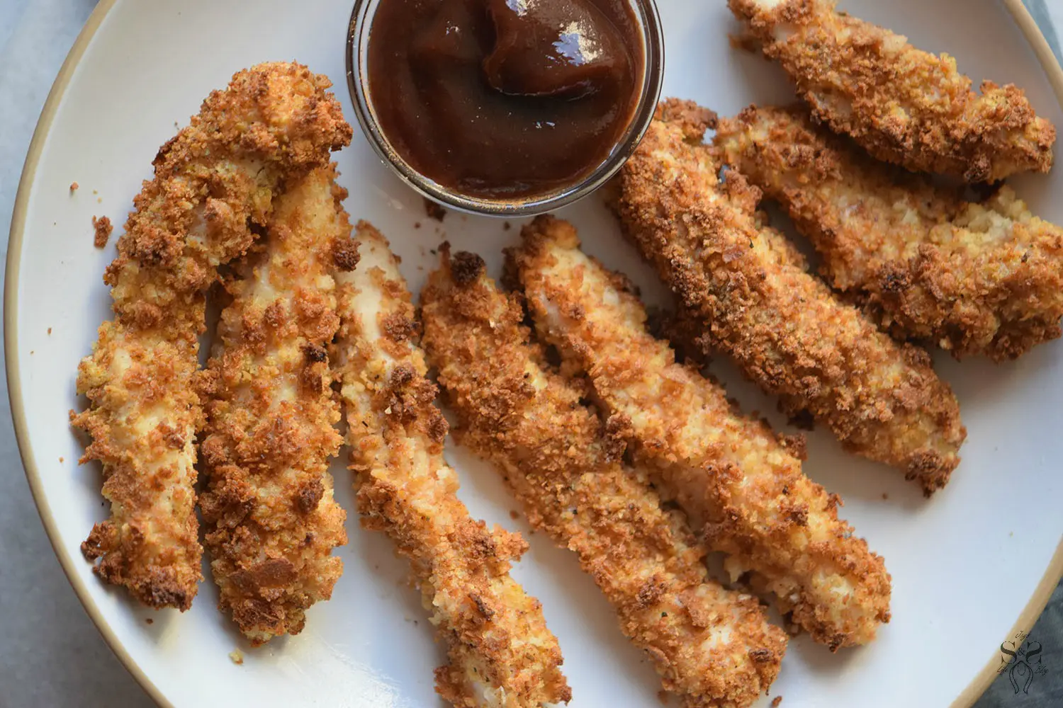 Easy Spicy Chicken Strips Plated. Spicy Chicken Strips are perfect for weeknight dinners. It's an easy and quick recipe that only takes a few minutes to fry up, yet it is packed full of flavor and super addictive.