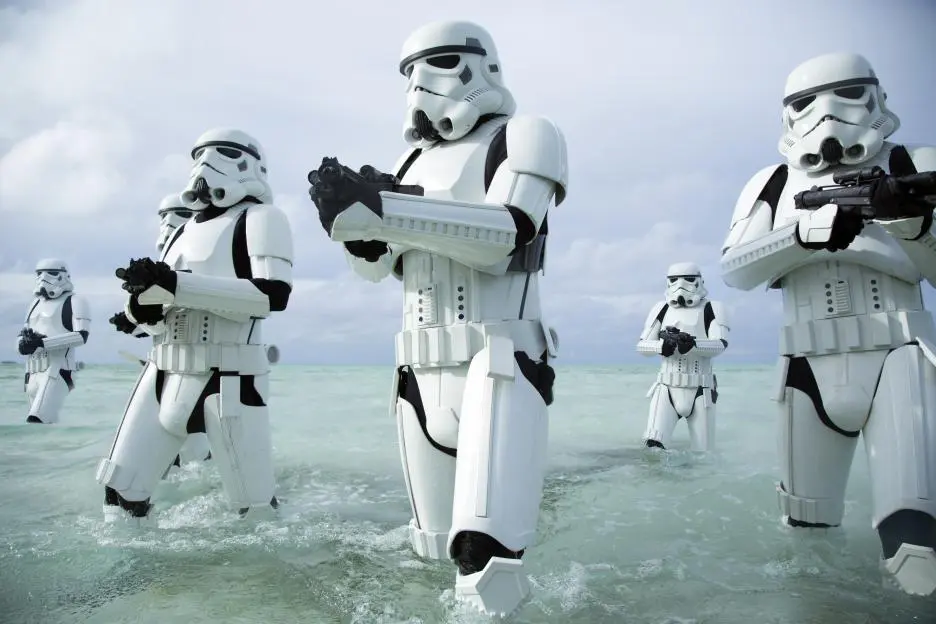 The Official Rogue One: A Star Wars Story Trailer is Now Available! Lucasfilm&rsquo;s ROGUE ONE, which takes place before the events of Star Wars: A New Hope, tells the story of unlikely heroes who have united to steal plans to the dreaded Death Star.