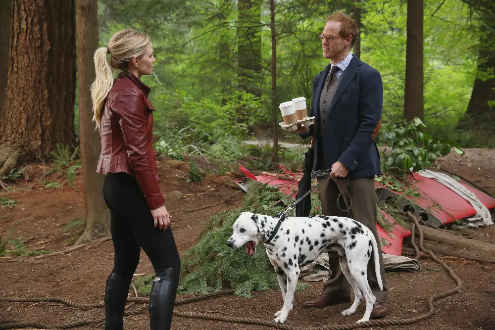 ONCE UPON A TIME - "The Savior" - As "Once Upon a Time" returns to ABC for its sixth season, SUNDAY, SEPTEMBER 25 (8:00-9:00 p.m. EDT), on the ABC Television Network, so does its classic villain-the Evil Queen. (ABC/Jack Rowand) JENNIFER MORRISON, RAPHAEL SBARGE