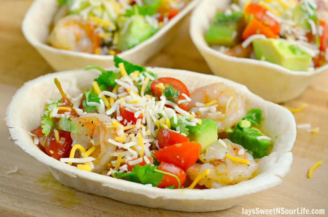 garlic-butter-shrimp-taco-boats-3
