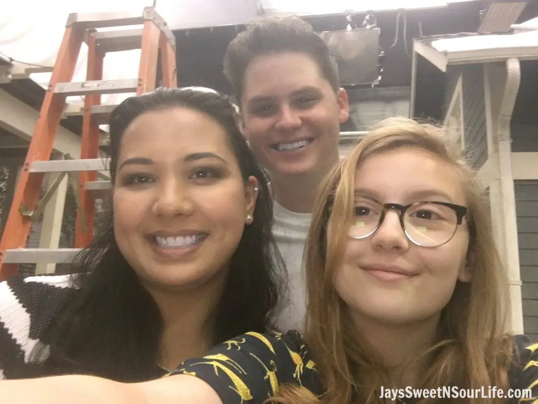 Take a look behind the scenes with ABC's The Real O'Neal's. Learn more about what goes on behind the scenes and see what it takes to bring this show to life. It's amazing to walk the set for TV shows, it helps you gain an appreciation for all that they do.
