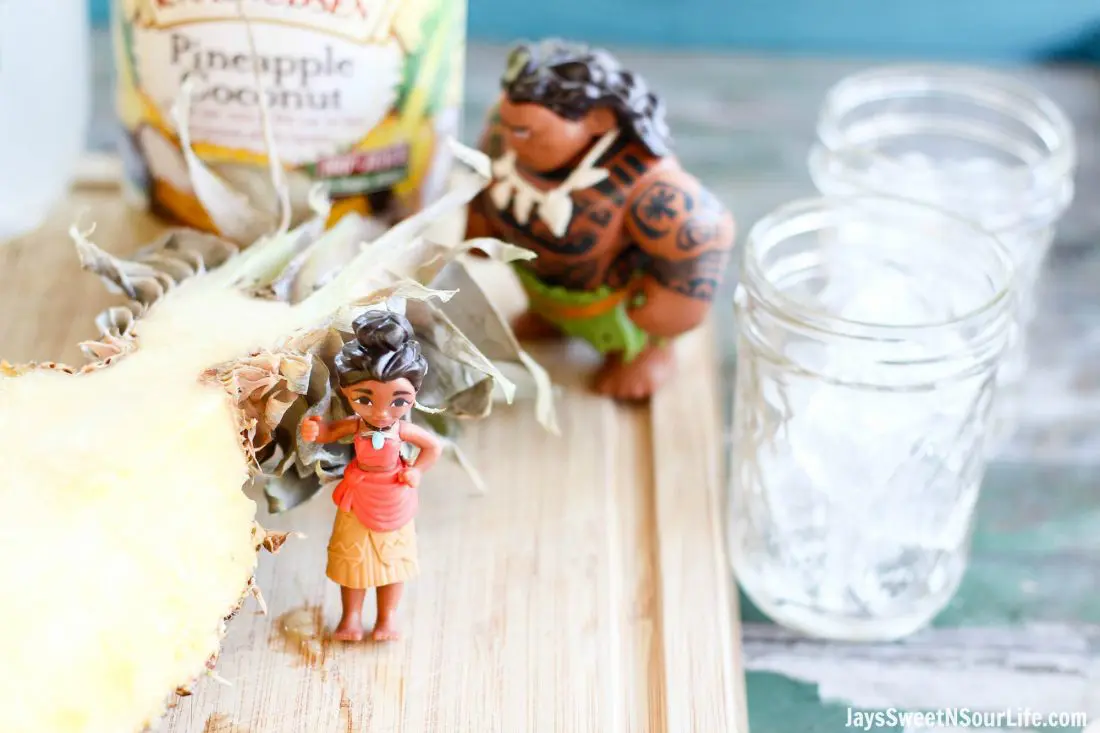 moana-pineapple-soda-punch-ingredients-3