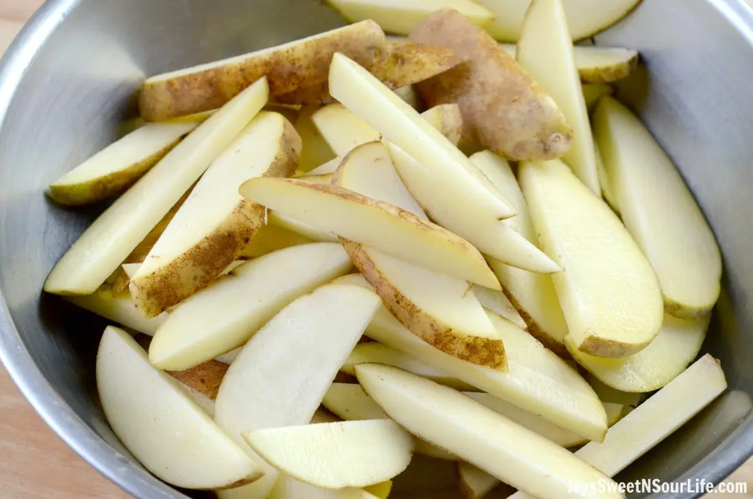 Mediterranean Baked Fries Step 3. Deck the halls and your home with the smell of delicious fresh made Mediterranean Bison Burger and fries using Boar's Hummus as a spread.