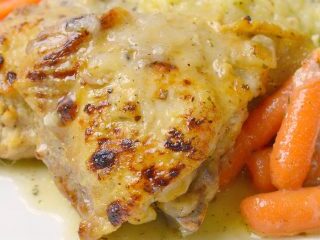 Lemon-and-Herb-Chicken-1.1-320x320-1. From prep to finish my Instant Pot Lemon and Herb Chicken and Mashed Potatoes are ready in just 30 minutes. Amazingly flavorful with a savory lemon and herb sauce, this chicken dinner easily feeds a family of 5.
