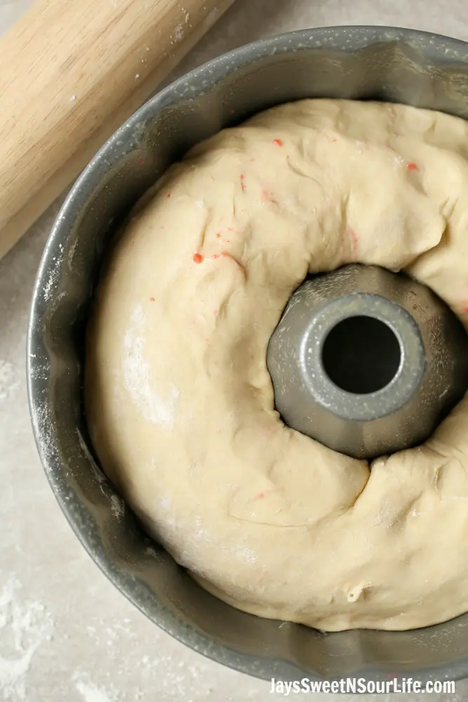 Mardi Gras King Cake Step 8. Hands down one of my absolute favorite cake recipes. Create a festive cake that the whole family will love. Check out the full recipe to see what secret ingredient I use in my recipe.