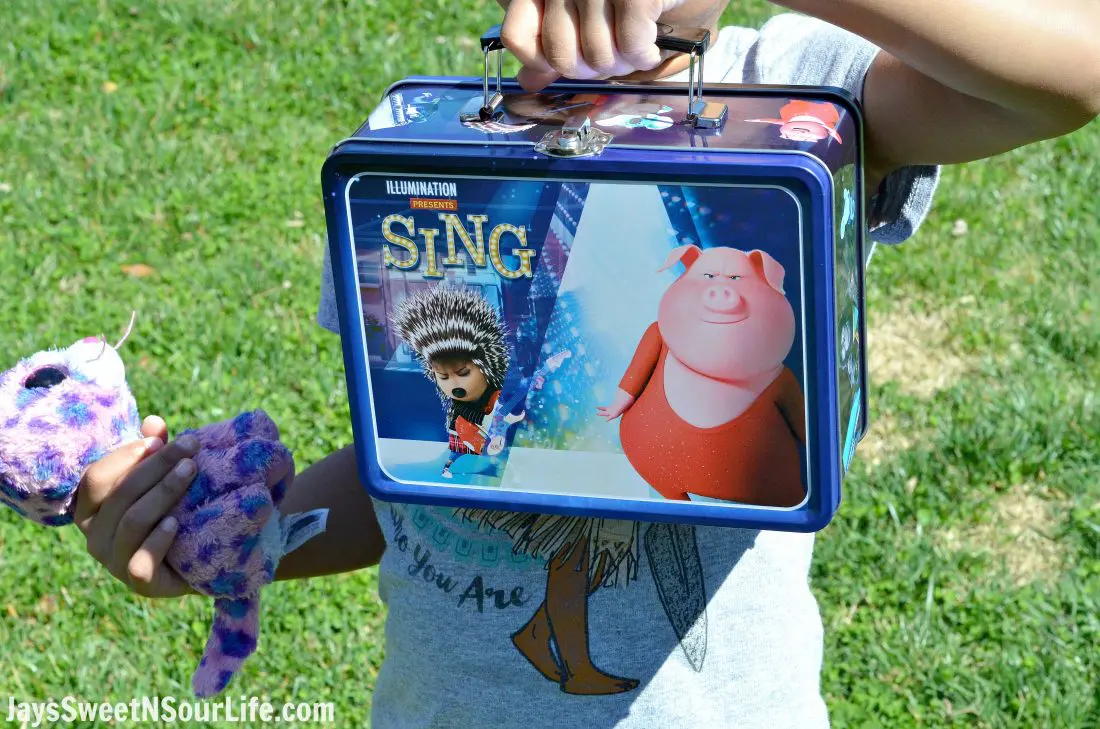 Today I am sharing some super cute Easter Basket Stuffer ideas! Grab this Movie Deal Plus Collectable Sing Movie Lunchbox to make an extra special Easter Basket for the kids.