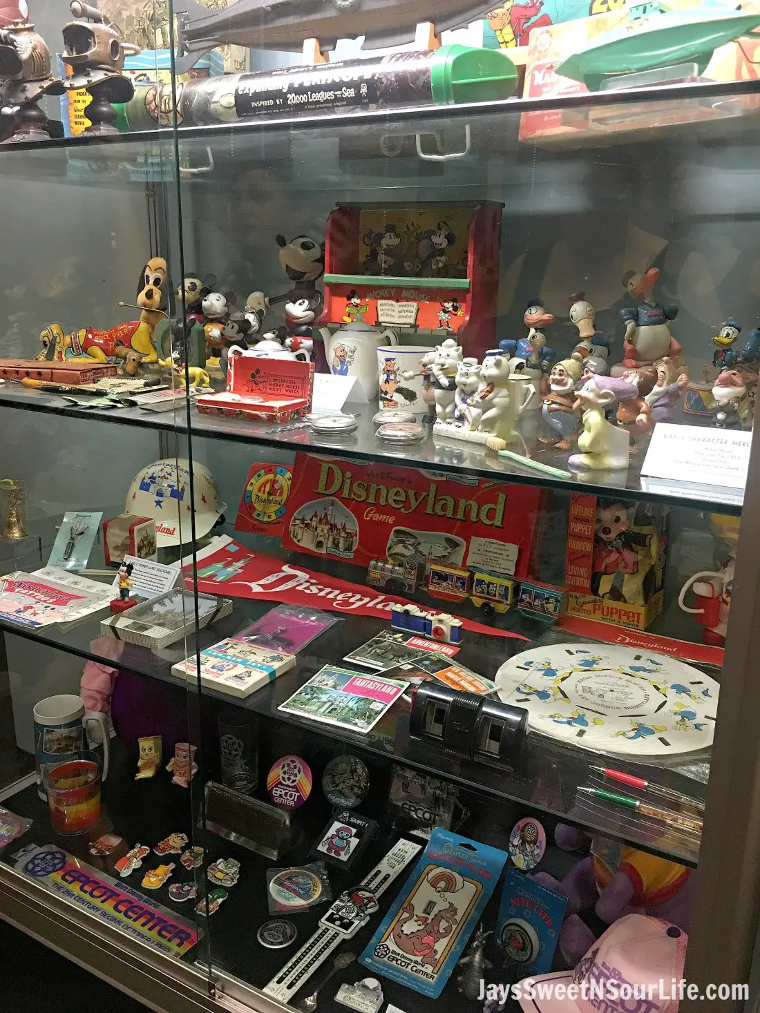 Sail the high seas with me as I adventure to Disneyland and ride the Pirate of the Caribbean ride for the first time in my life! Also, view my special visit to the Walt Disney Archive's where I got to hold Walt's academy award.