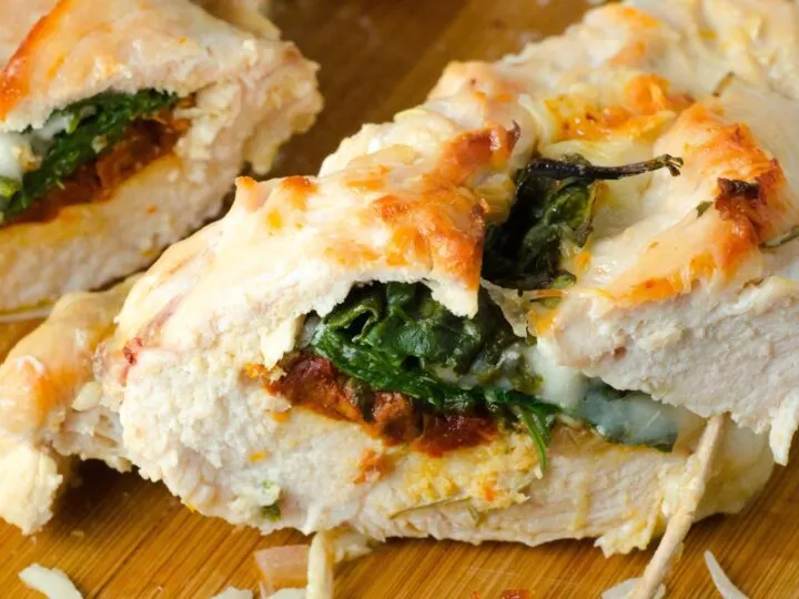 Serve up something delicious and differnt for your dinner tonight. Make this Sundried Tomato, Spinach and Cheese Stuffed Chicken in no time flat.