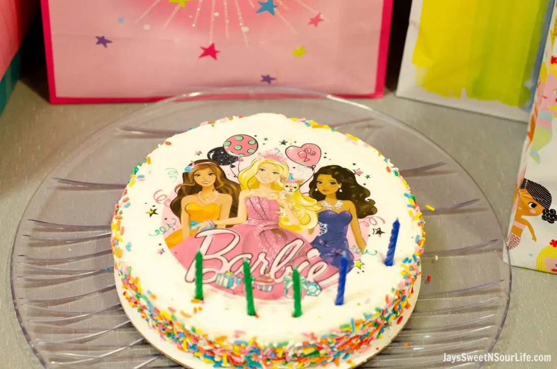 Chuck e cheeses VIP birthday Party offers new birthday cakes including one with Barbie. Book your party today and have guests enjoy 2 hours of unlimited game play.