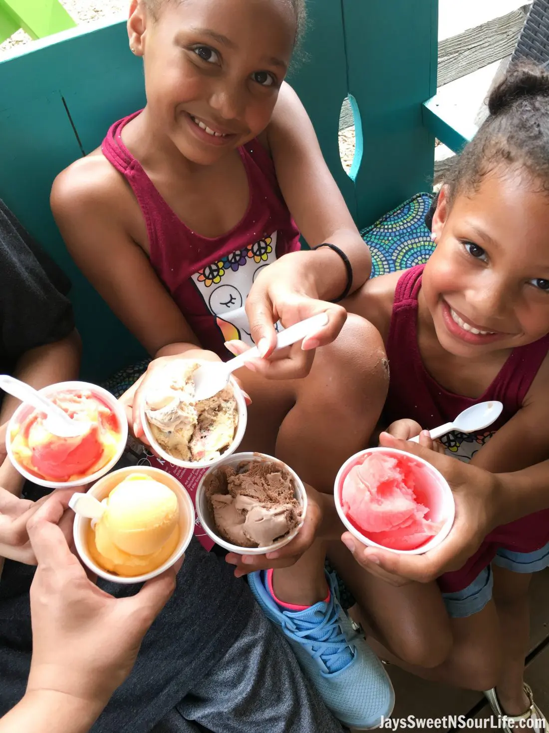 Papa Robbs Paradise Ice - Visit Cabarrus County Family Ice Cream Shot. A Large Families Adventure Guide To Cabarrus County - North Carolina - via JaysSweetNSourLife.com.