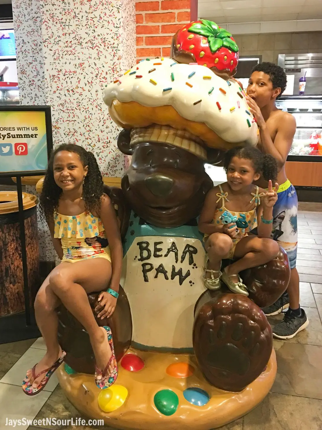 The Great Wolf Lodge - Cabarrus County Sweet Paws Family Selfie. A Large Families Adventure Guide To Cabarrus County - North Carolina - via JaysSweetNSourLife.com.