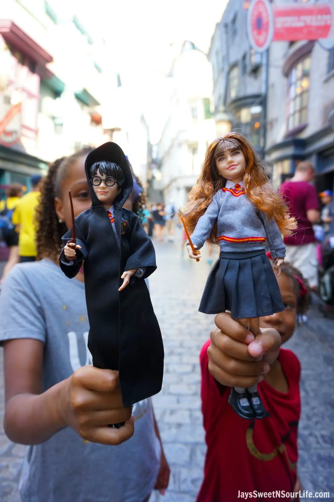 Harry Potter Dolls Girls Diagon Alley. Learn more aboutthese collectable Harry Potter Dolls at Jayssweetnsourlife.com . 