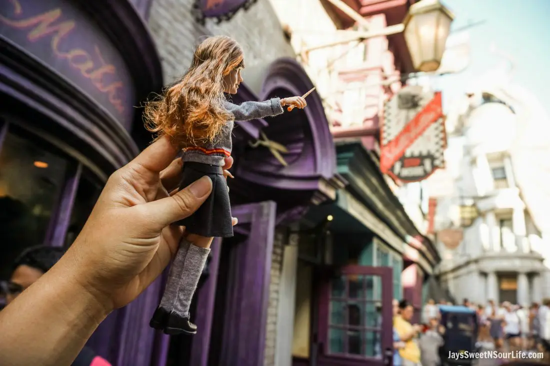 Harry Potter Dolls Hermione Diagon Alley Store Front. Learn more aboutthese collectable Harry Potter Dolls at Jayssweetnsourlife.com . 