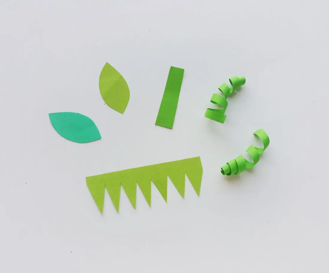 Pumpkin Trick or Treat Bag Step 2. These cute pumpkin trick or treat bags are perfect for Halloween themed class parties, easy to follow and fun to hand out to friends.