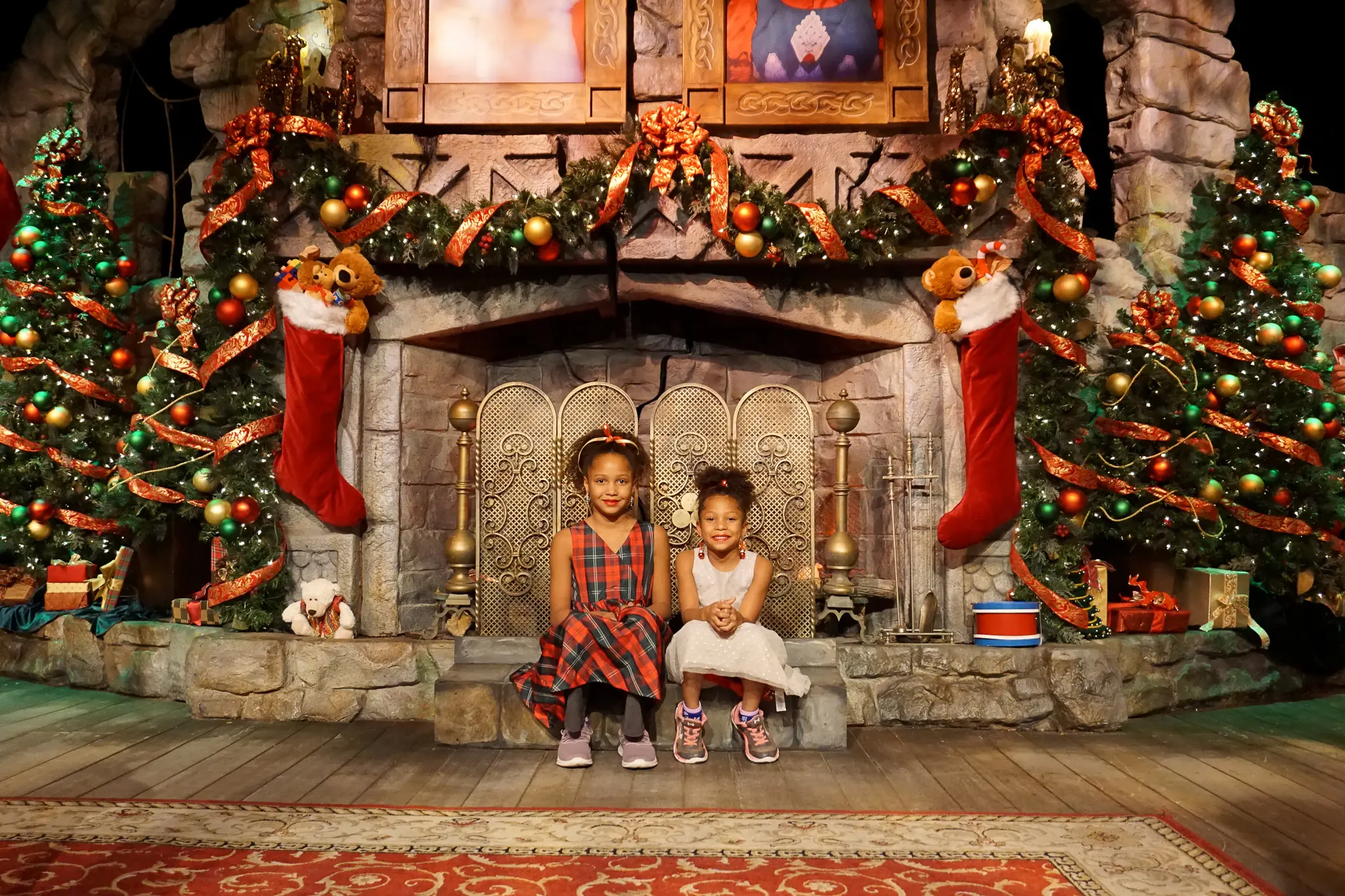 Santas Fireside Feast Fireside. Gather around as Santa recounts a classic Christmas story while elves prepare a scrumptious all-you-care-to-eat meal and Mrs. Claus dazzles the dining room with holiday cheer. Read more about this wonderful feast at Busch Gardens Christmas Town in Williamsburg, Virginia.