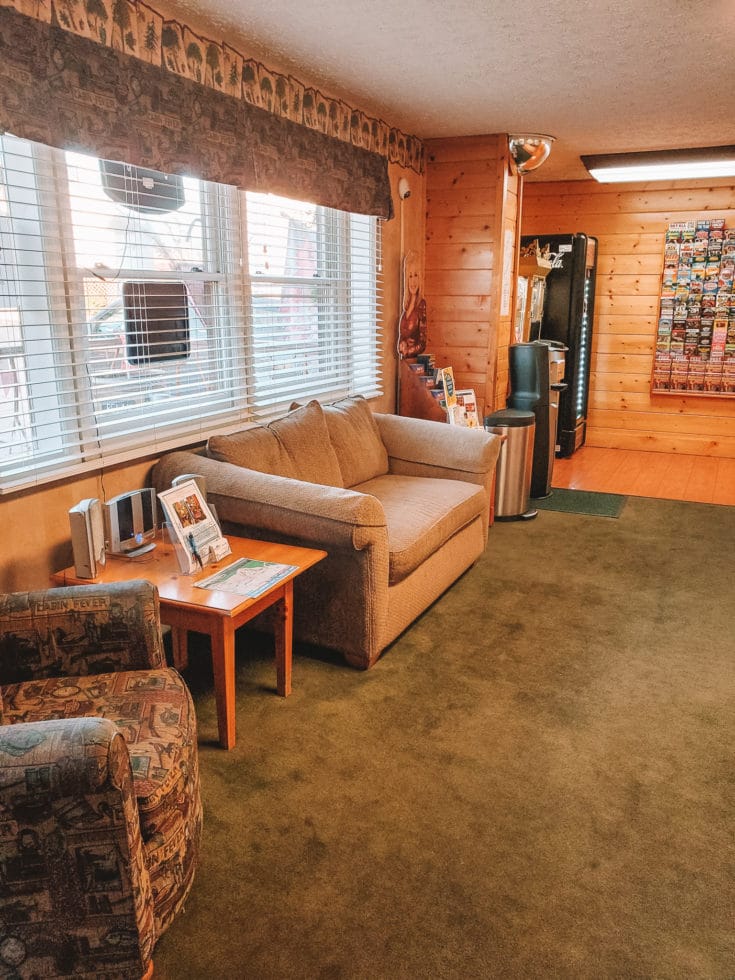 Eagles Ridge Resort Office Seating. The Mountain Charm 3 Bedroom Cabin at Eagles Ridge Resort offers ample space and luxury. The perfect place to stay during a family vacation to Pigeon Forge, TN.