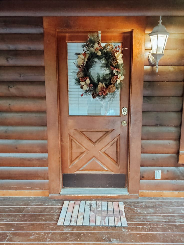 The Mountain Charm Eagles Ridge Resorts Cabin Front Door. The Mountain Charm 3 Bedroom Cabin at Eagles Ridge Resort offers ample space and luxury. The perfect place to stay during a family vacation to Pigeon Forge, TN.