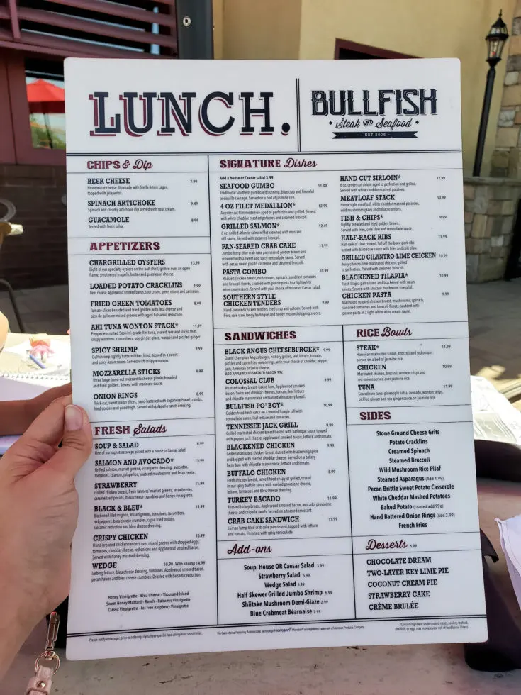Bullfish Grill Lunch Menu Pigeon Forge, TN. The Bullfish Grill offers a superb dining expierence built for families to enjoy. Enjoy freshly baked bread with a backdrop of the beautiful Smoky Mountains. View the menu and all the foods we enjoyed during our visit on the blog.
