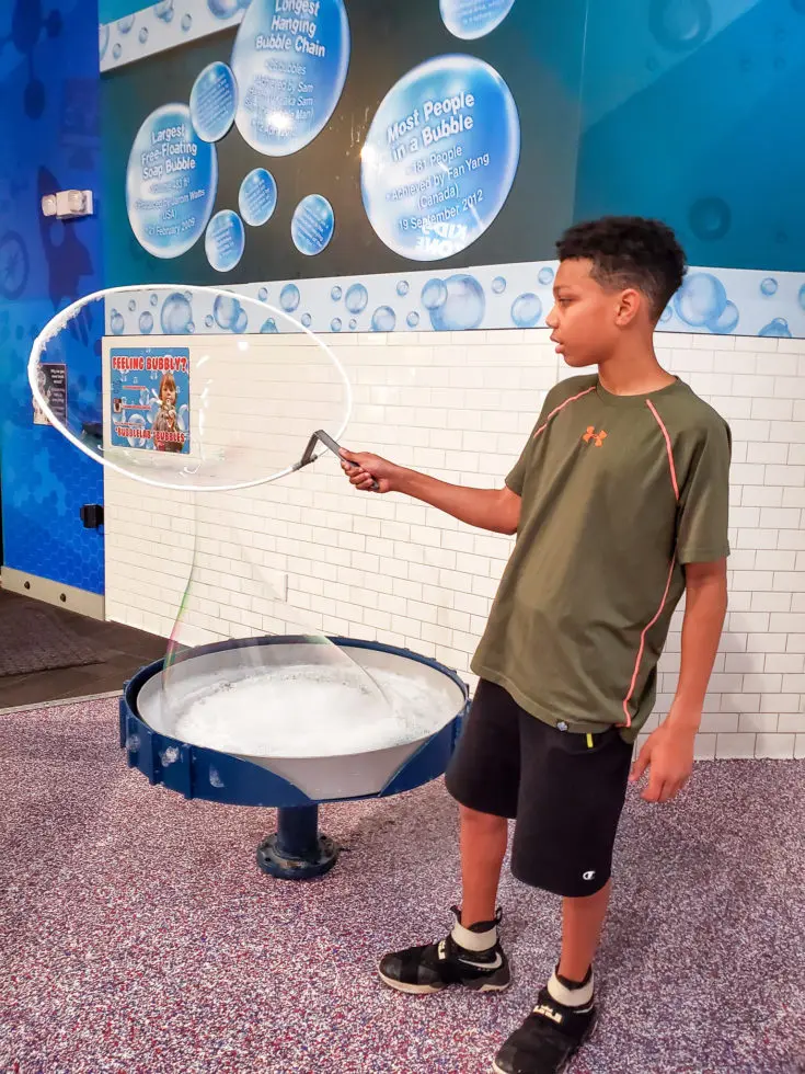 WonderWorks Bubble Lab Malik. One of the top&nbsp;things to do in Pigeon Forge, WonderWorks Indoor Amusement park, is one of the best&nbsp;Pigeon Forge Attractions. With over 35,000 square feet of &ldquo;edu-tainment,&rdquo; WonderWorks is an amusement park for the mind. Read our full review on the blog.