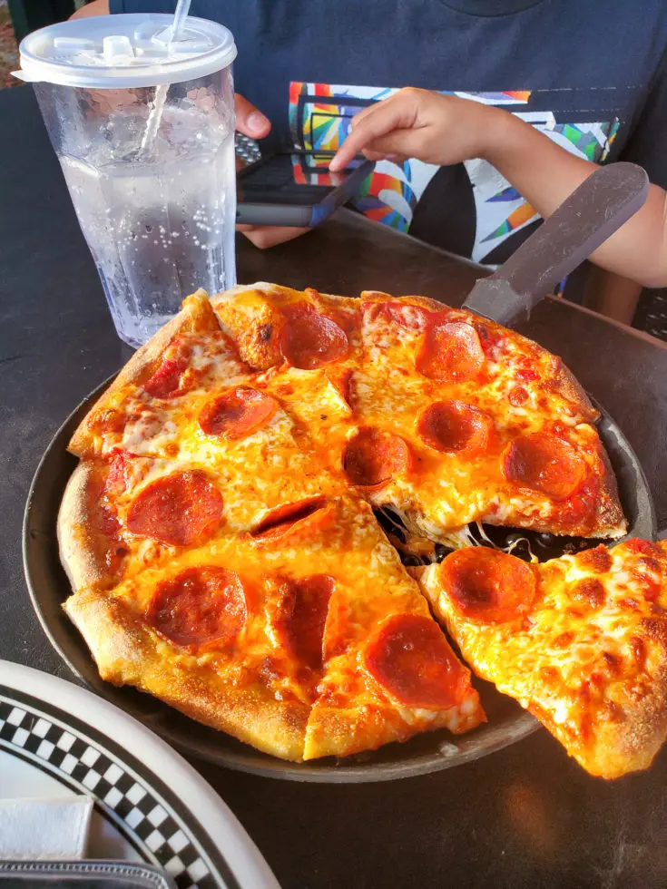 Big Daddy's Pizzeria Pepperoni Pizza. This is not your average pizza pie!&nbsp;At the heart of Big Daddy's is a 550 degree, wood-fired flame inside of a one-of-a-kind brick oven. Read all about why this freshly made pizza is my families go to pizza joint in Pigeon Forge, TN.