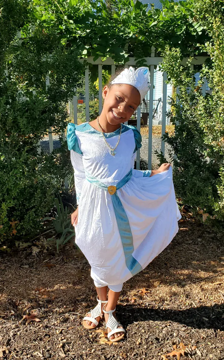 Esuun The Swan Princess Dress. In celebration of the 25th anniversary of the Golden Globe&reg;-nominated animated classic The Swan Princess. Sony Pictures Home Entertainment now offers the collectible 25th anniversary edition on Blu-ray and in 4K HDR on digital, both available on October 29th.