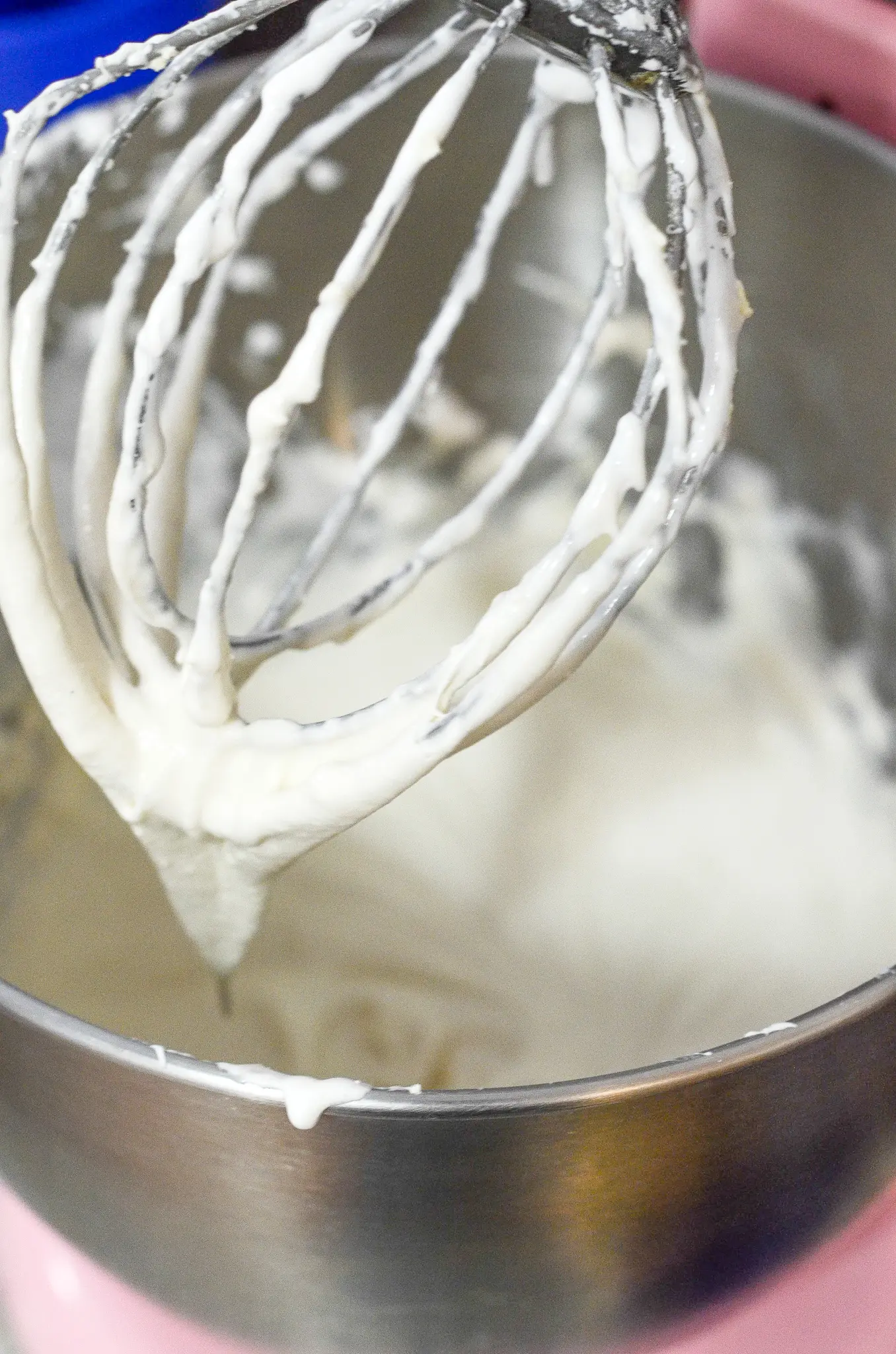 Marshmallow Creme Filling Whisk. Sink your teeth into a childhood favorite cupcake that is as easy to bake as it is to eat. My Chocolate cupcakes with Chocolate Buttercream frosting and marshmallow creme filling will make the kid in you cheer.