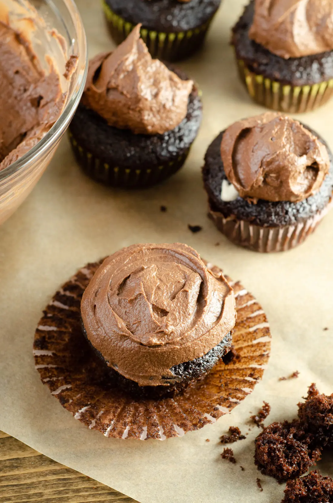 Chocolate Cupcakes with Chocolate Buttercream Frosting - Marshmallow Creme Filling. Sink your teeth into a childhood favorite cupcake that is as easy to bake as it is to eat. My Chocolate cupcakes with Chocolate Buttercream frosting and marshmallow creme filling will make the kid in you cheer.