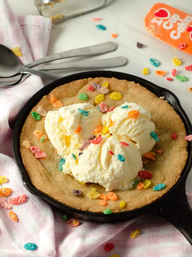 Skillet Sugar Cookie