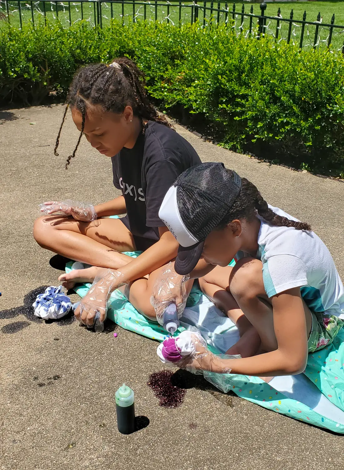 Camper Warner Bros. Tie-Dye Camper Shirts Girls. Join us as we adventure through 8 weeks of Virtual Camp Warner Bros. Each week will feature a new fun family friendly activity and a Warner Bros. Show or Movie. This week featured a Camper Shirt Tie-Dye activity.