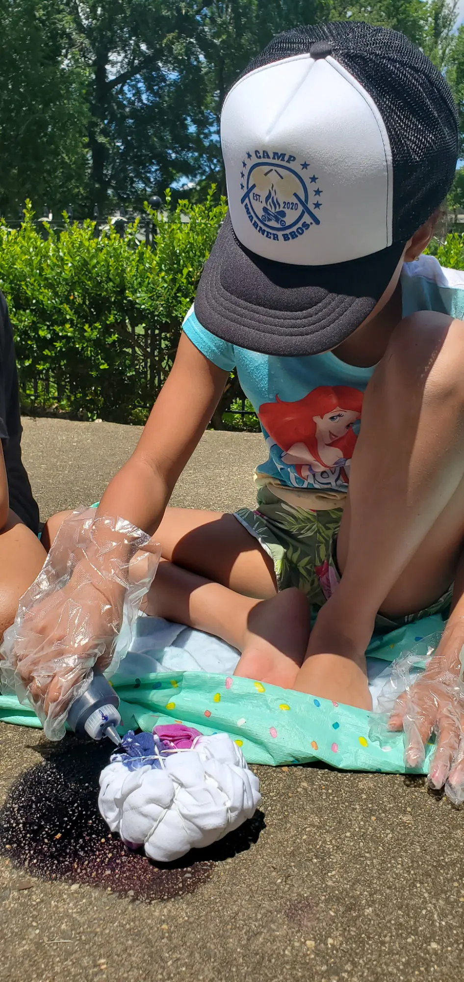 Camper Warner Bros. Tie-Dye Camper Shirts Esuun. Join us as we adventure through 8 weeks of Virtual Camp Warner Bros. Each week will feature a new fun family friendly activity and a Warner Bros. Show or Movie. This week featured a Camper Shirt Tie-Dye activity.