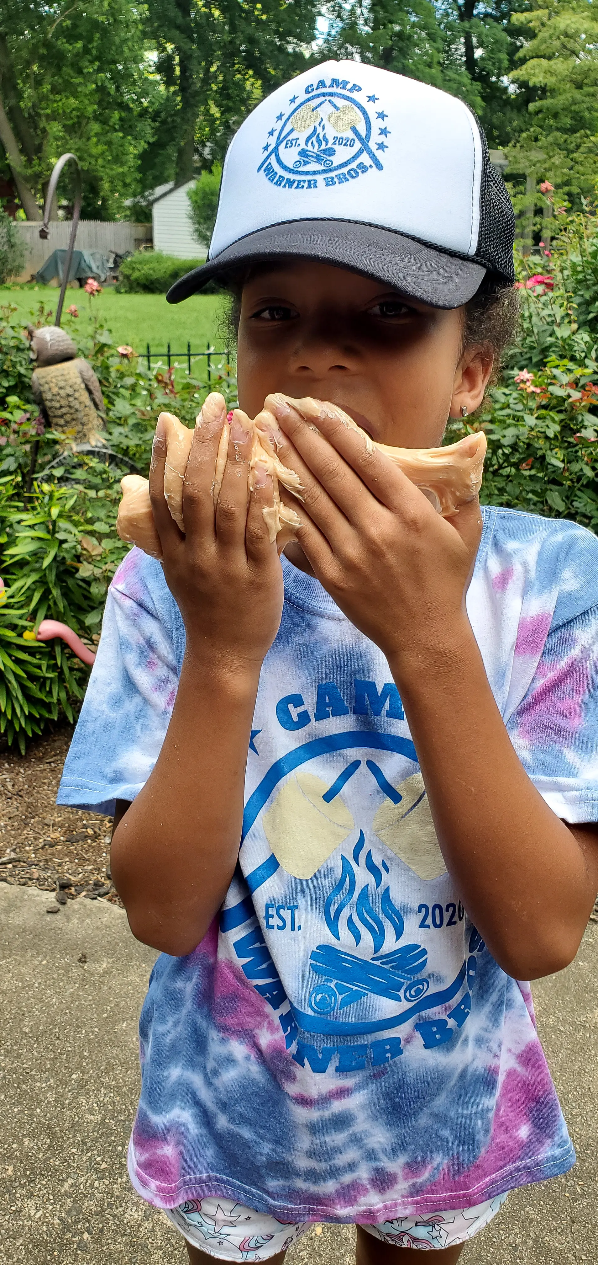 Eating Gummy Bear Slime. Get ready for loveable bear hugs, digital culture references, life lessons, and Gummy Bear Slime!&nbsp;Stack the bears up, squish them down and make this adventurous slime that you can actually eat!