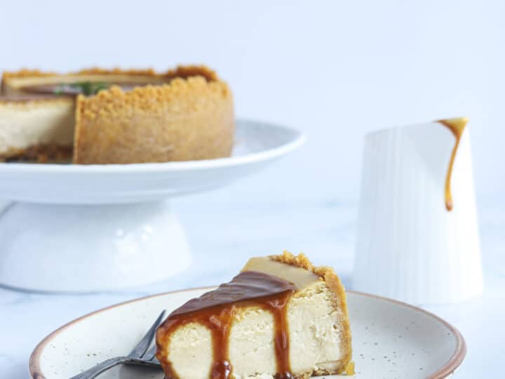 Earl Grey Cheesecake Plated. This Earl Grey Cheesecake is a holiday favorite dessert, with a creamy texture, and delicate flavor. It has an Earl Grey tea-infused cheesecake filling and a Biscoff buttery, crisp crust. This tea-infused cheesecake is the perfect dessert for any occasion.