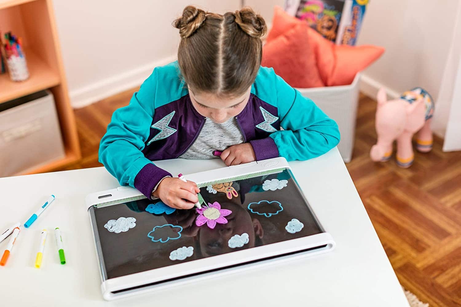 Image for Crayola Ultimate Light Board Drawing Tablet