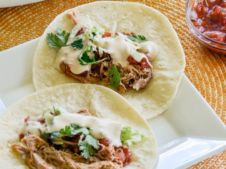 These Easy Pulled Pork Tacos are loaded with juicy, flavorful pork that’s been cooked low and slow until perfectly tender. Whether you’re planning a quick weeknight dinner, hosting a big family gathering, or looking for a back to school lunchbox recipe that kids will actually be excited about, these tacos are a win!