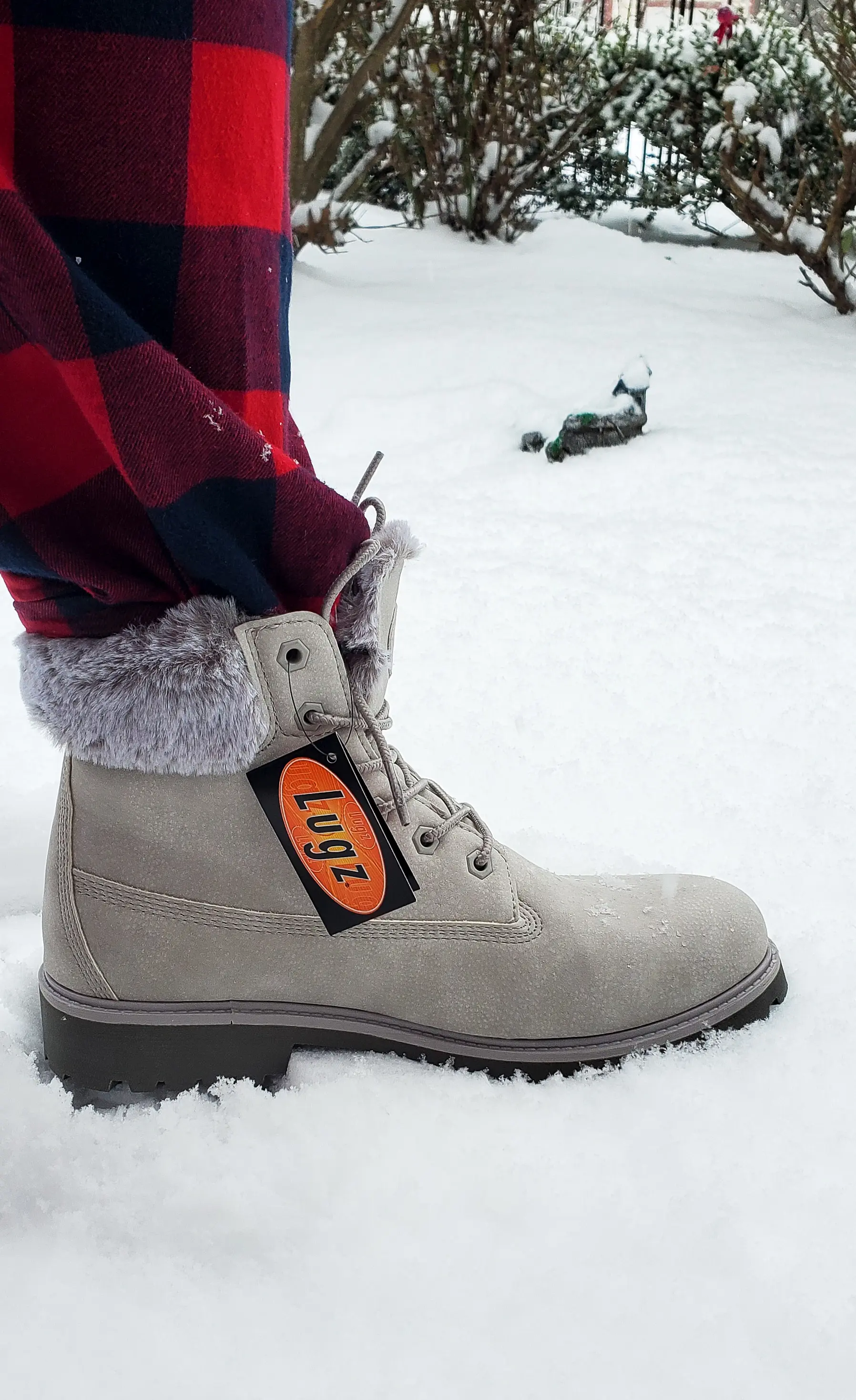 Lugz Convoy Fur Boot Closeup. Easy to style and fits seamlessly into my winter wardrobe. Read why I'm recommending this comfy and stylish gift in my Lugz Convoy Fur Boot Review.