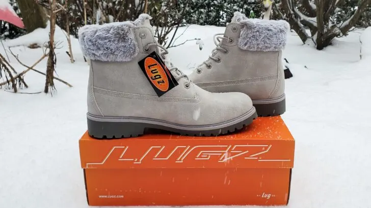 Lugz Convoy Fur Boot. Easy to style and fits seamlessly into my winter wardrobe. Read why I'm recommending this comfy and stylish gift in my Lugz Convoy Fur Boot Review.