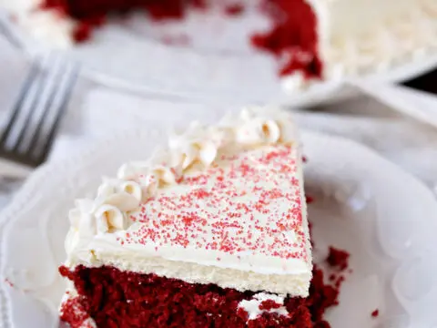 Red Velvet Cheesecake