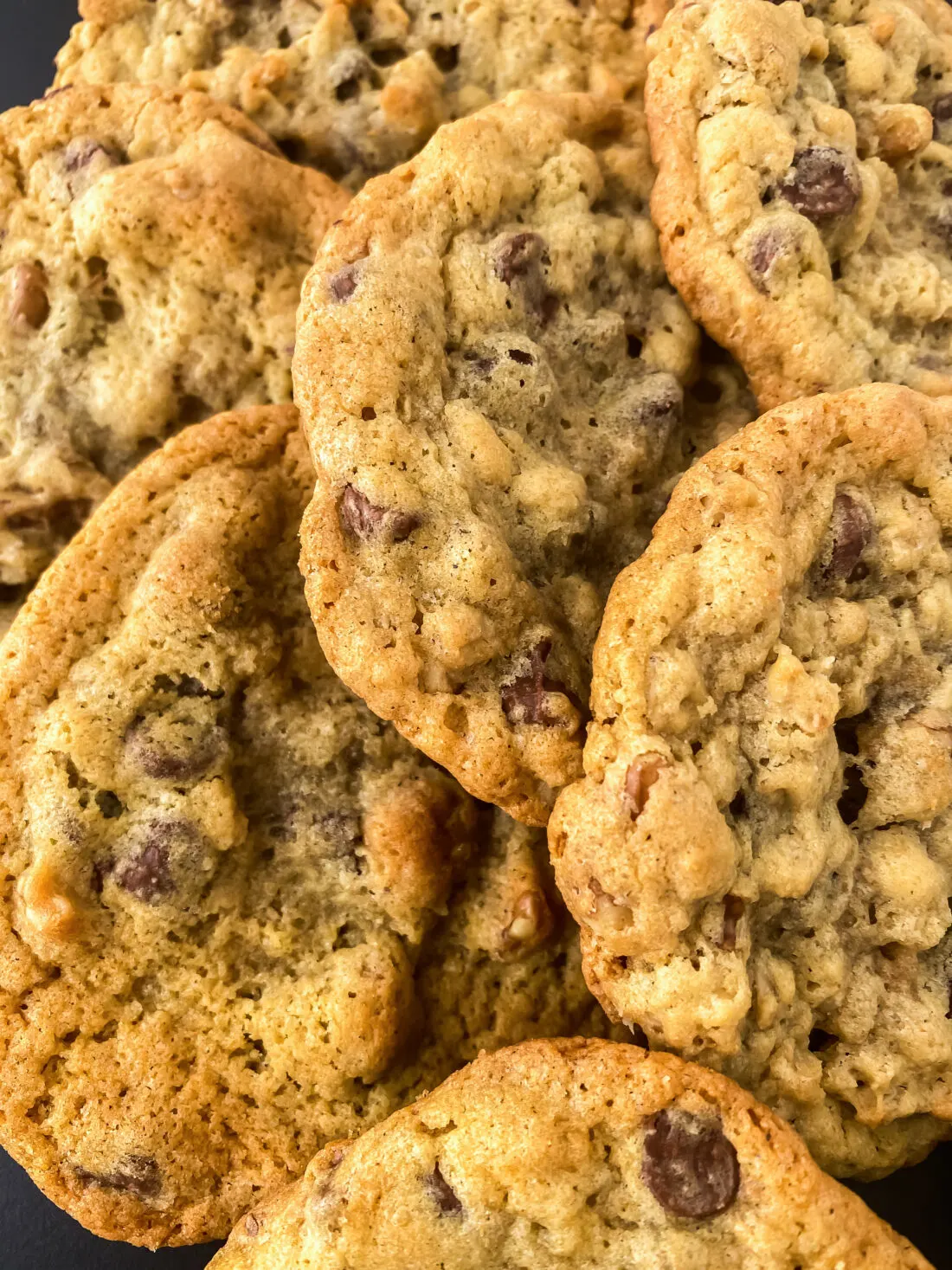 The secret is out! Hilton has finally released its top-secret Doubletree Chocolate Chip Cookies recipe. This authentic recipe for their famous Chocolate Chip Cookies is now available for home bakers. Now you can bake Hilton&rsquo;s signature DoubleTree Cookies at home!