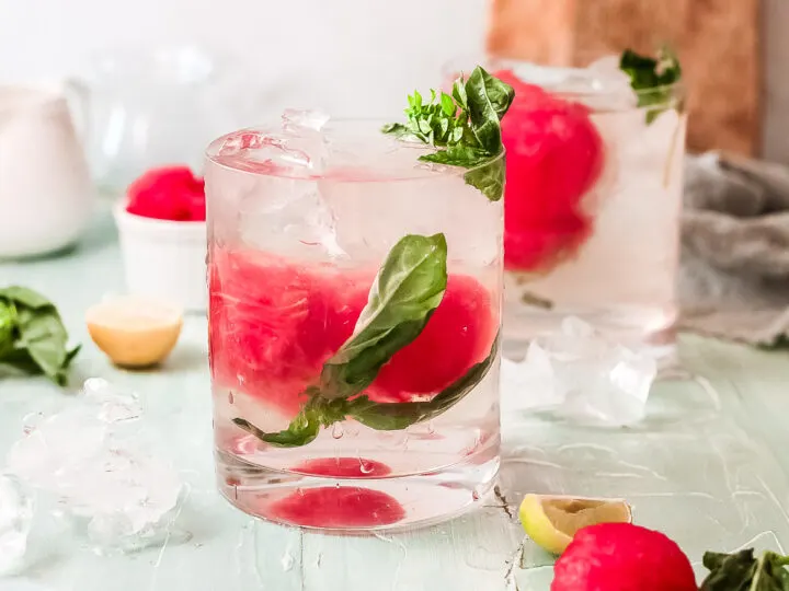 Enjoy this refreshing Sparkling Watermelon Juice on a hot summer day. Made with fresh ingredients, including watermelon and basil leaves, It's the perfect summer drink.