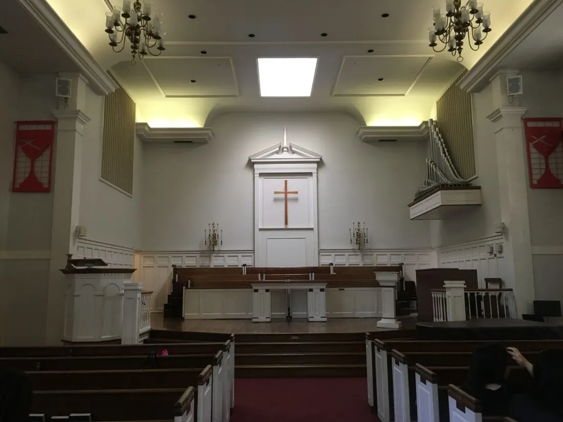 Ever wondered what goes on behind the scenes of your favorite tv shows? Well today I'm spilling the beans about my trip Behind the Scenes with ABC's American Housewife. Checkout all the details and photos of places you might recognize from the show!