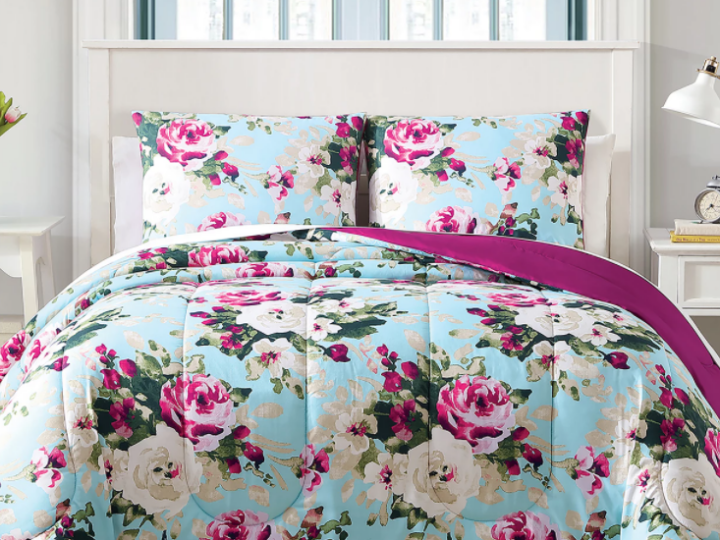 Save Big at Macy's from June 21-22 with limited-time special savings on everything from kitchenware to luggage, fragrances, and apparel. See what my hot picks are for the sales event, and also enter to win in Savings.com&rsquo;s #SaveBigAtMacys giveaway. Win one of four $250 e-gift card prizes from Macy&rsquo;s!